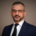 person Timur Güvercini